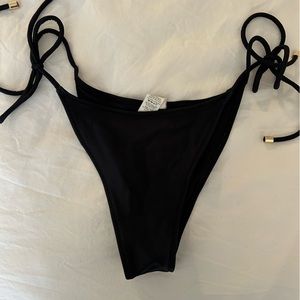 Tropic of C string bottoms